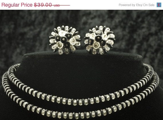 Vintage Laguna Necklace and Earrings