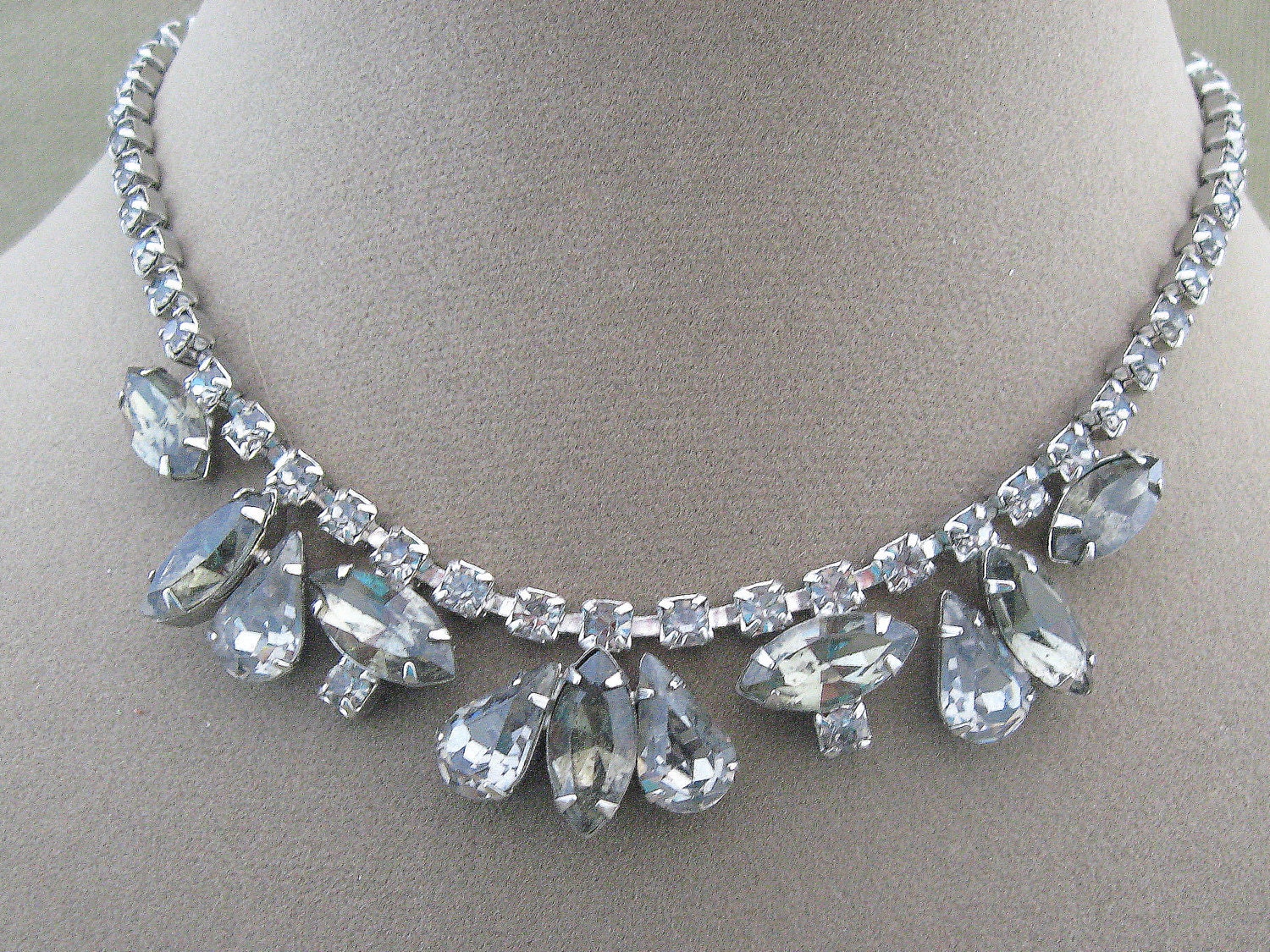 Weiss Signed Smoke Rhinestone Necklace Vintage Choker