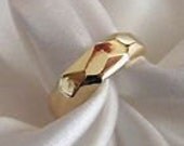 9ct Gold Handmade Facet Ring Size R (US Size 8 3/4)