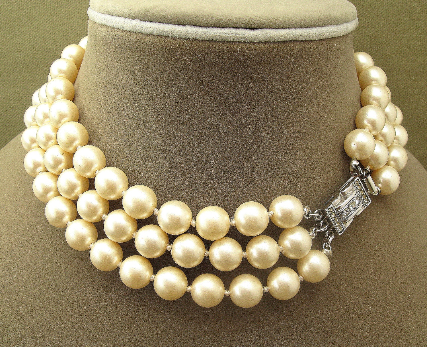 Designer Signed E. Pearl Layered Bead Vintage Necklace