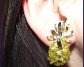 Vintage 1960's Citron Crystal Pineapple Clip Earrings Goldtone Kitsch Rhinestone