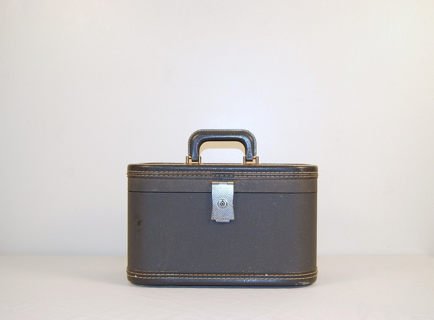 Vintage 1940s Steampunk Grey Train Case