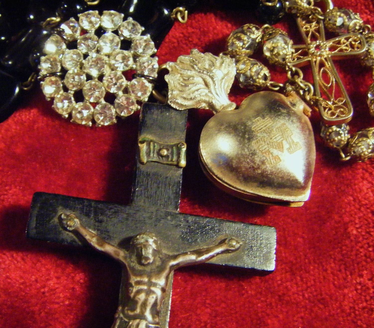 Religious gothic necklace reliquary heart rhinestone wood large cross vintage assemblage