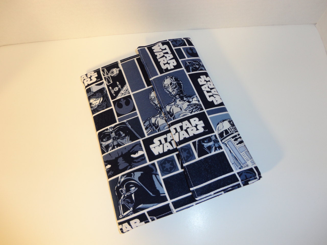 iPad cover, iPad 3 Case, Star Wars IPad 2 case, iPad 2 Stand Case, IPad 2 Cover, iPad Case, Free First Class Shipping Domestically
