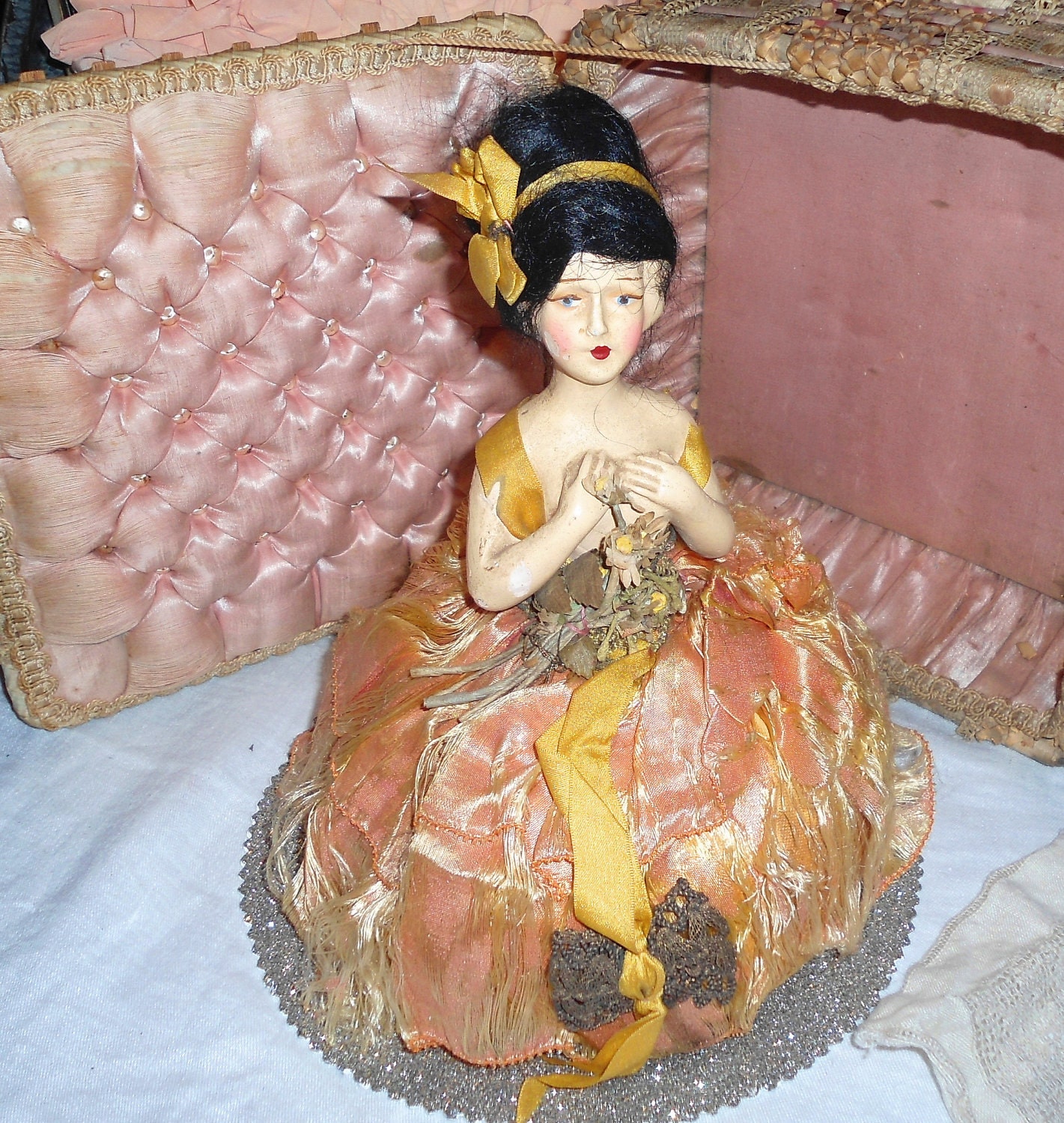World Famous Hollywood Theatre El Captain Souvenier Half Doll Boudoir Doll From the Grand Opening 1920s