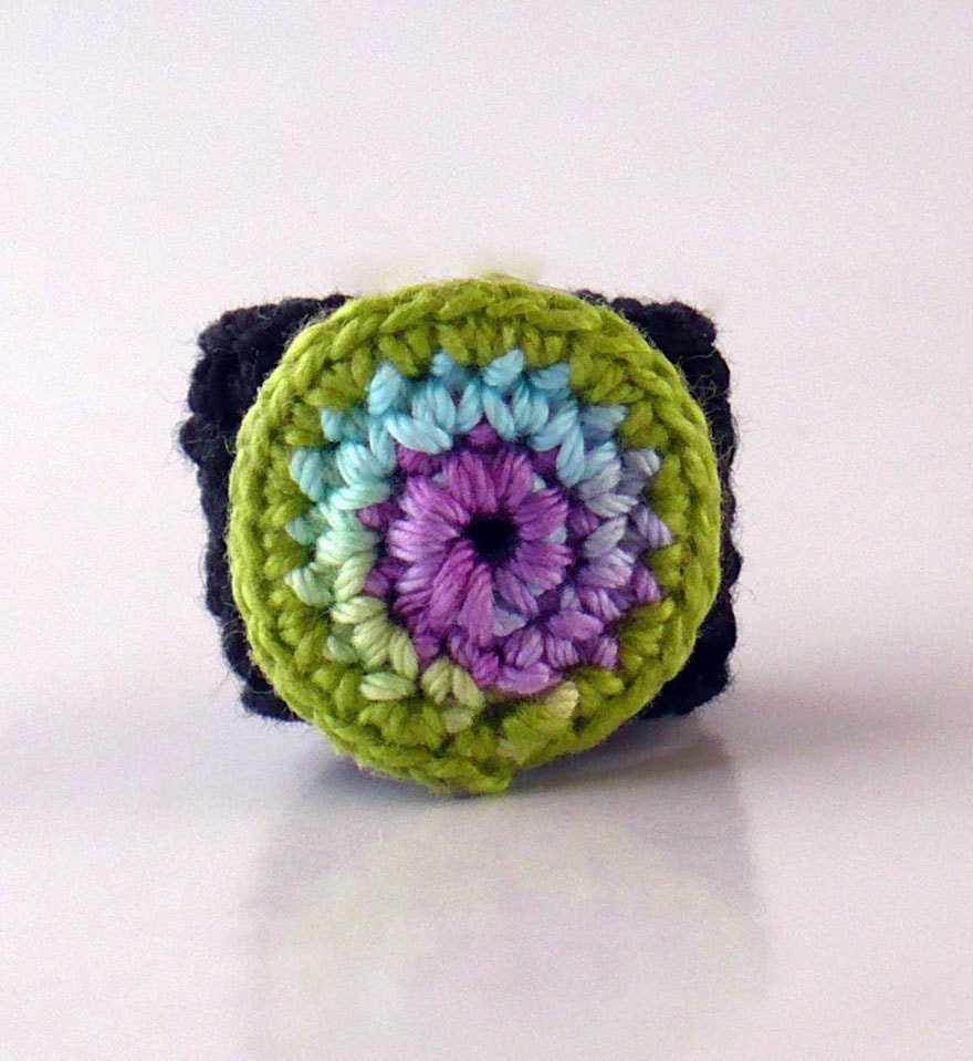 Crochet Ring Circle Design Pastel Rainbow Pale Purple Green Yellow Rose