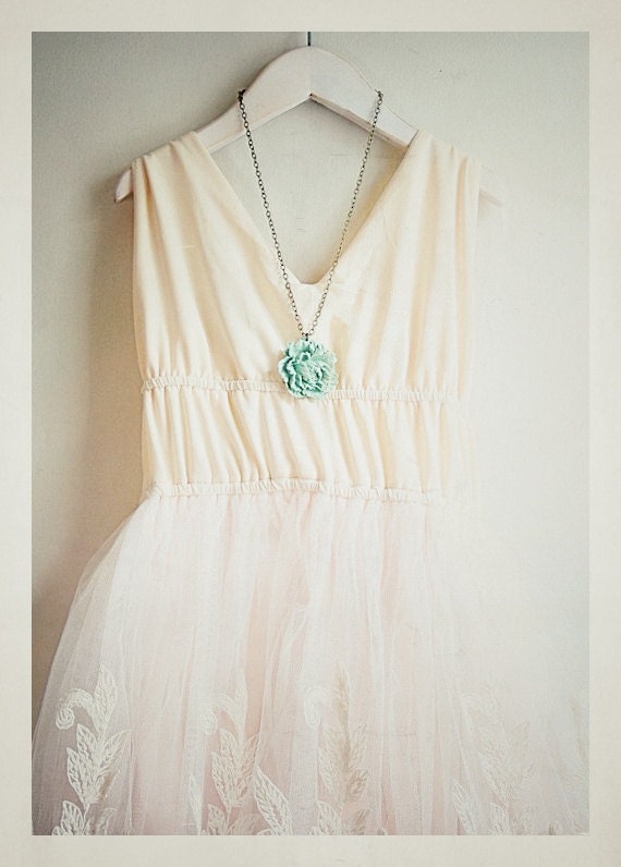 Sea Foam Peony Necklace