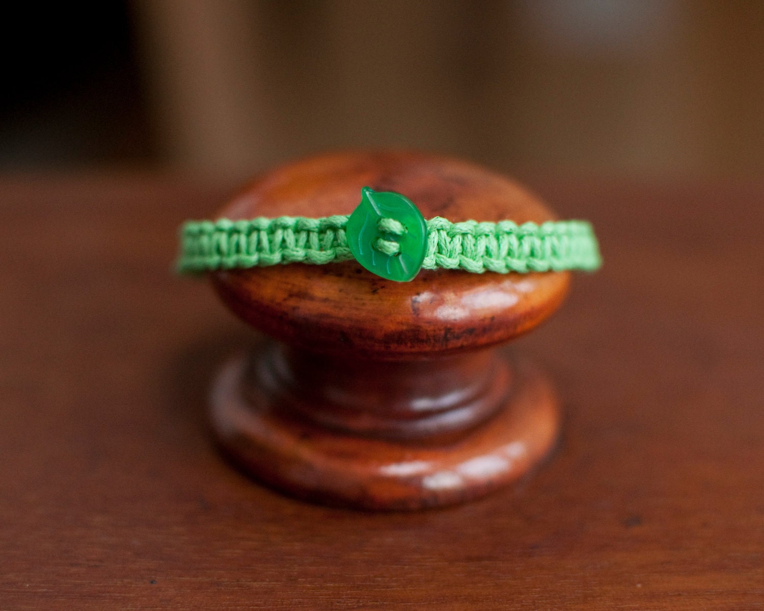 Green Leaf Button Macrame Bracelet