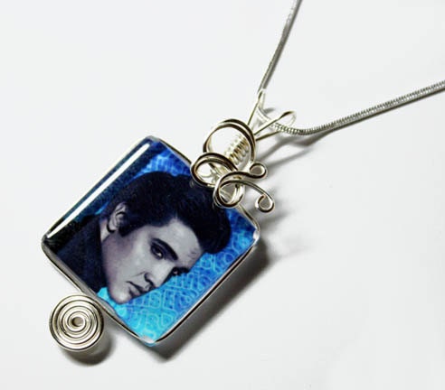 Wire Wrap Grooved Glass Tile Photo Image ELVIS PRESLEY Pendant with Necklace