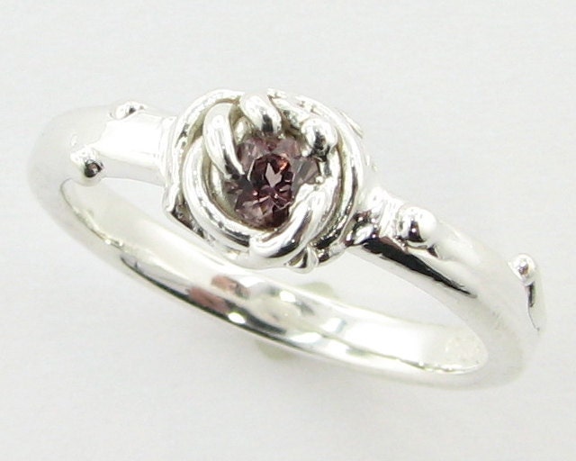 Hummingbird Nest with Petal pink sapphire