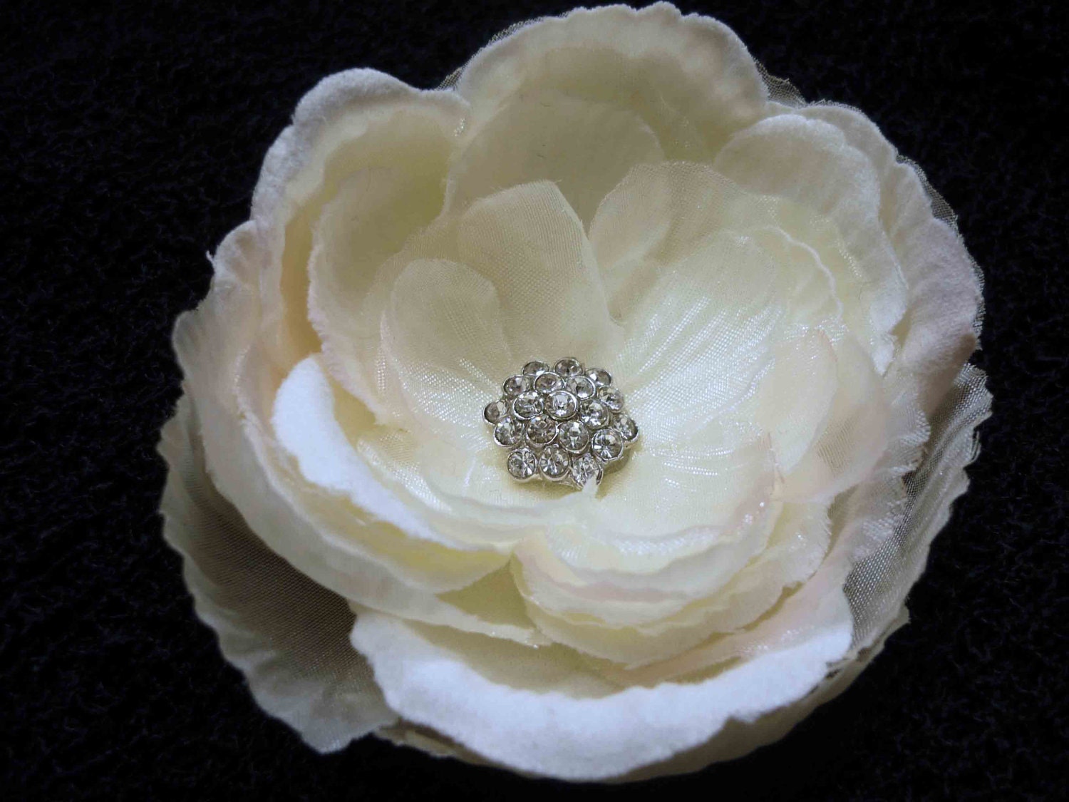 Ivory Flower Fascinator, Flower Hair Clip, Bridesmaid Fascinator, Bridal Flower, Vintage Inspired