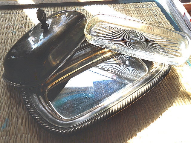 Vintage Retro Silver Plated Wm. Rogers Butter Dish Stamped Free Ship US and Canada