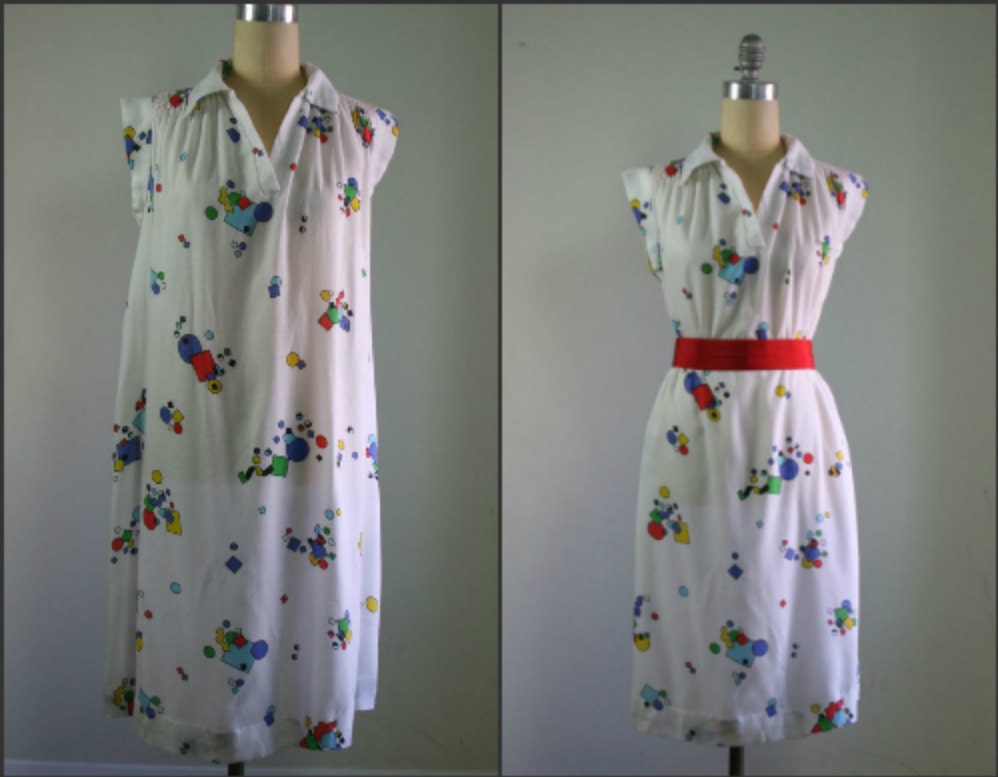 1980s tent dress with abstract geometric print / 80s white dress / beach coverup