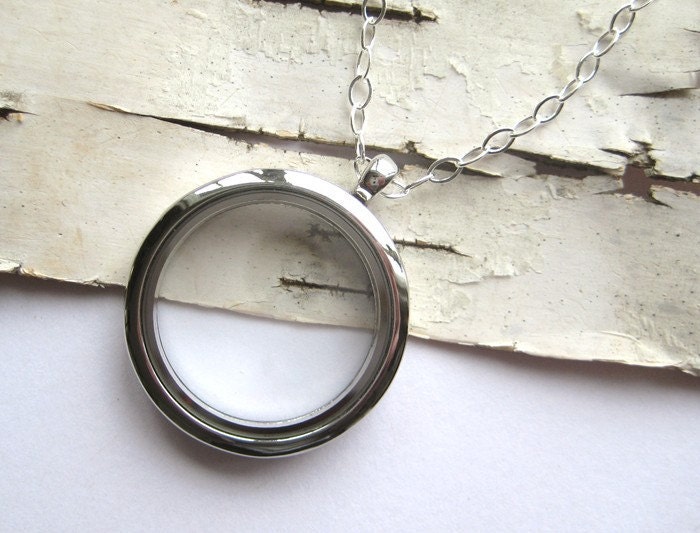 LARGE Clear Glass Memory Locket, fill with  photo keepsakes, charms, love notes - 24 inch sterling chain