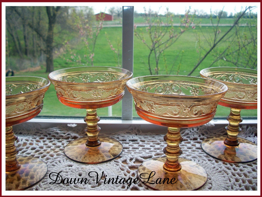 Gold Glass Dessert Stemware Vintage Set of 4