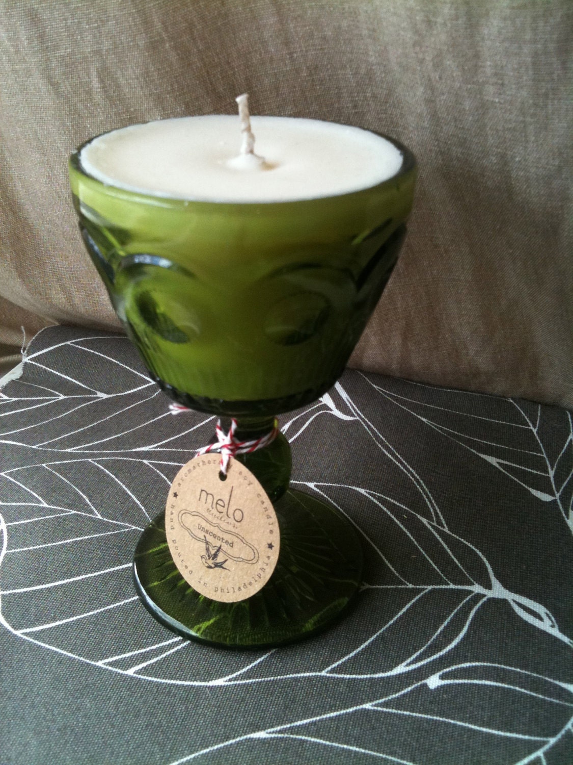 Vintage glass unscented soy candle - melostudios