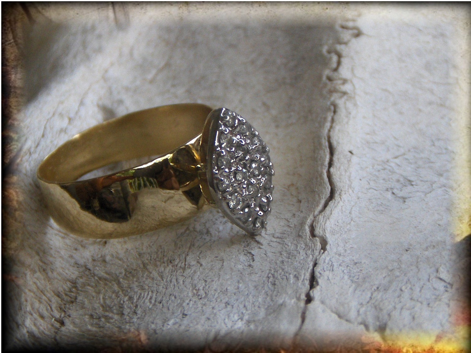Sale Vintage 10 K yellow gold, platinum and diamond Engagement Ring