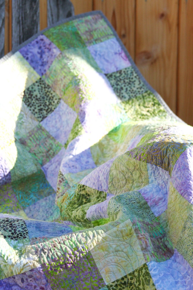 Quilt - baby quilt,  crib quilt, throw or accent quilt - the lilacs  - ready to ship