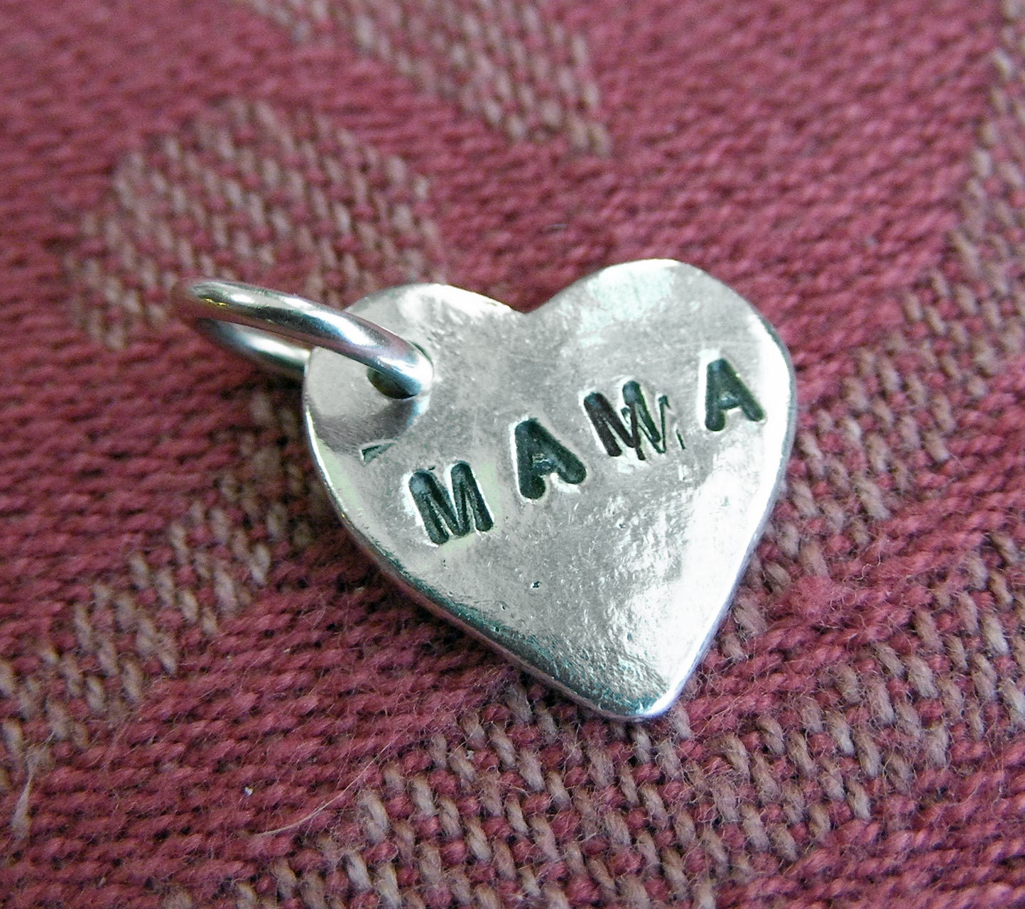 Silver Mama Heart Charm - jennifertullwestberg