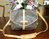 Sale Previously 295.00 Vintage Authentic Paris Louis Vuitton Monogram Saumur Bag Crossbody Purse