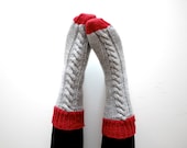 Women's bed socks slipper socks hand knitted in merino wool, color block grey and red