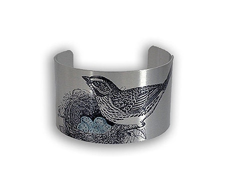 Metal Cuff Bracelet - Vintage Style Song Bird in Nest Metal Cuff