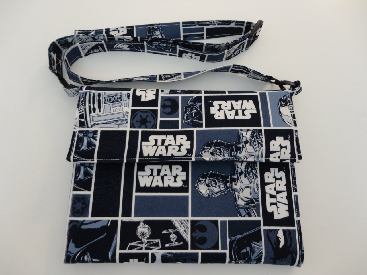 iPad cover, Star Wars IPad 3 Case, iPad 2 Stand Cover, iPad 3 Cover, Free First Class Shipping Domestically