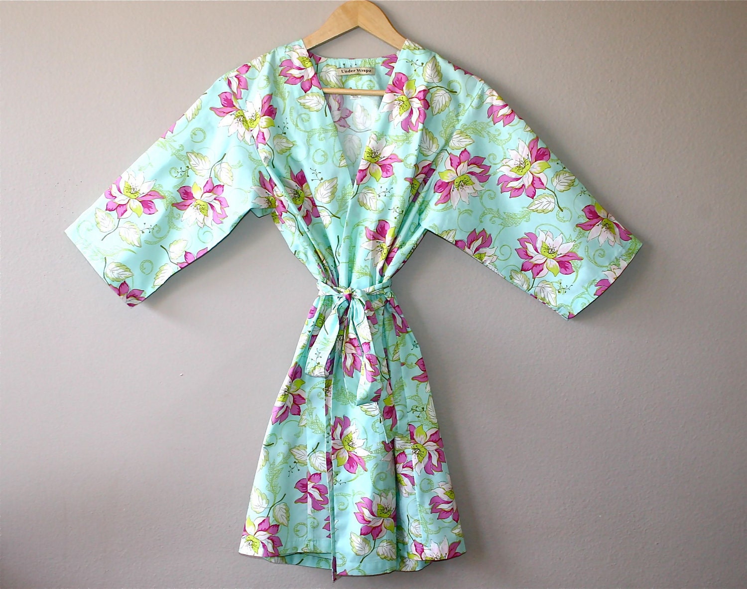 Womens Kimono Style Robe. Dressing Gown. Paradise. Knee Length.