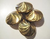4 Excellent Vintage Brass Ribbed Swirl Hollow Puff Disk Beads - 22mm