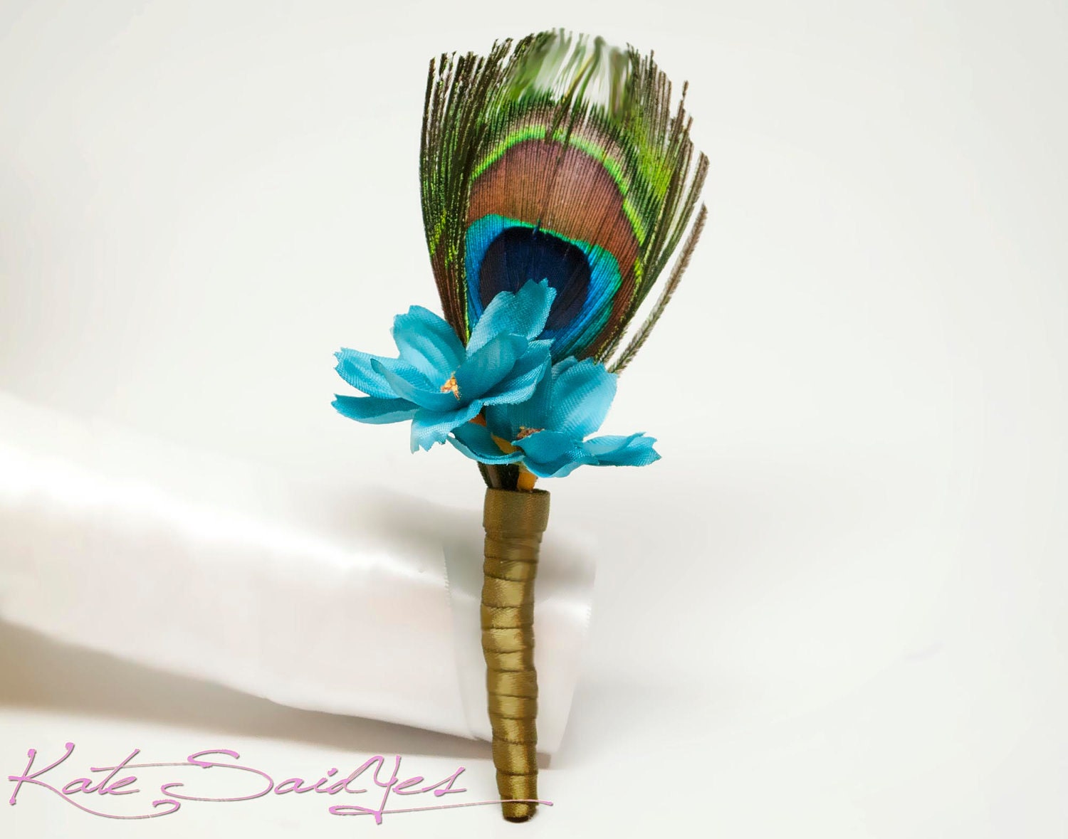 Peacock Boutonniere - Peacock and Teal Wildflower Wedding Boutonniere