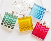 Chevron Wine Charms, Wine Charms, Glass Wine Charms, Colorful, Zigzag, zig zag, chevron, wedding favors, Home and Garden