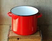 Vintage Red Enamel Stock Pot - White Red Black