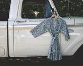 Womens Kimono Robe. Dressing Gown. Bathrobe.  Robe.  Maternity Robe.  Mint Rose Garden.  Knee Length.