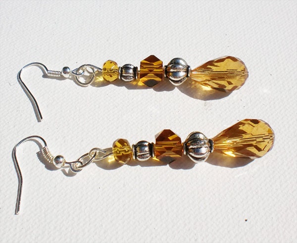 Amber glass 6mm diamond cut beads and amber glass 4x6mm faceted rondelle with amber glass tear drop earrings