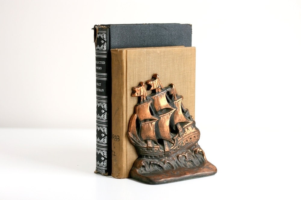 Vintage Ship Bookends - WiseApple Vintage Ship Bookends - WiseApple