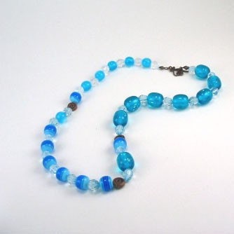Blue Beaded Fashion Necklace w Copper Accents