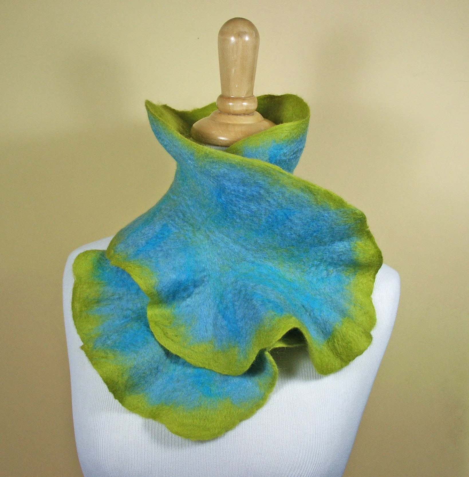 Flamenco Felt Scarflette - Spring - Reversible
