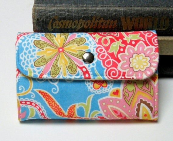 Free Shipping - Sticky Coverup Clutch