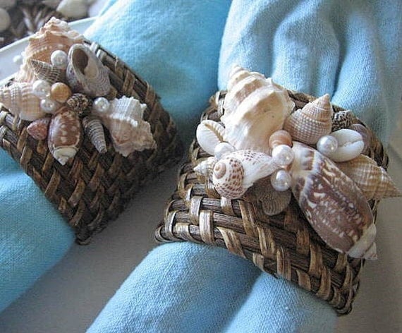 Пляж Декор Seashell кольца для салфеток - Shell кольца для салфеток в плетеная из ротанга, набор из 4