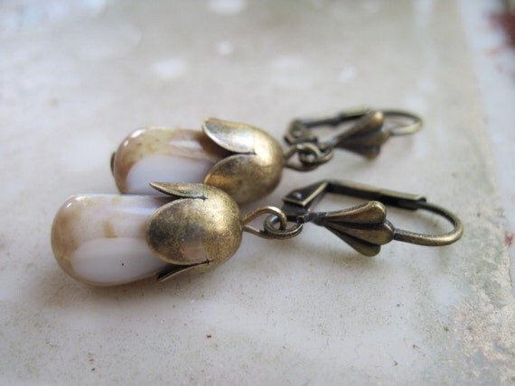 Antique Pink Drop EARRINGS