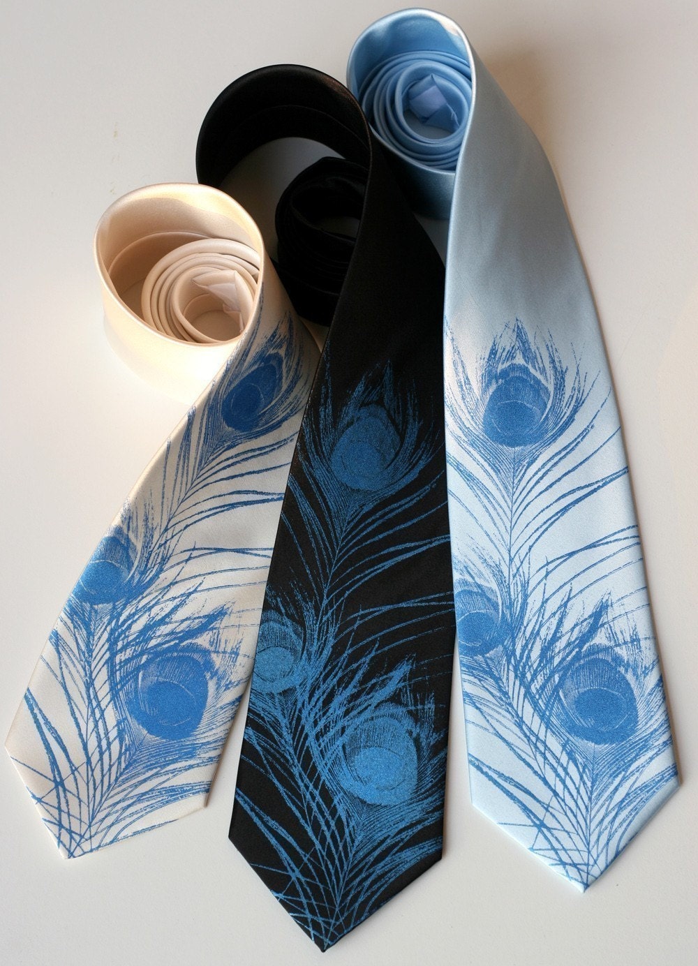 Peacock feather men's necktie. Silkscreened microfiber tie.