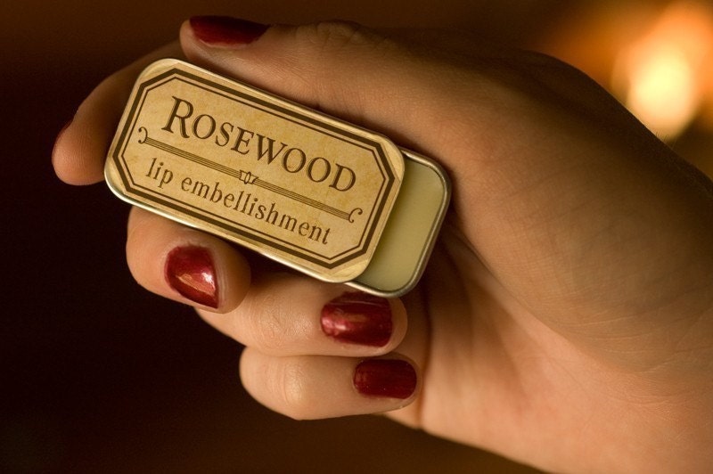 Rosewood - lip embellishment in tin