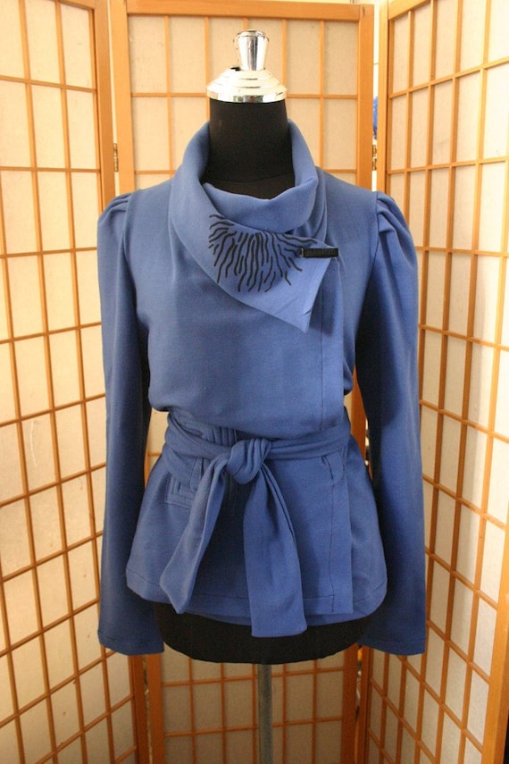 Black Label in blue with print....................................... wrap French Terry sweater elegant and cozy