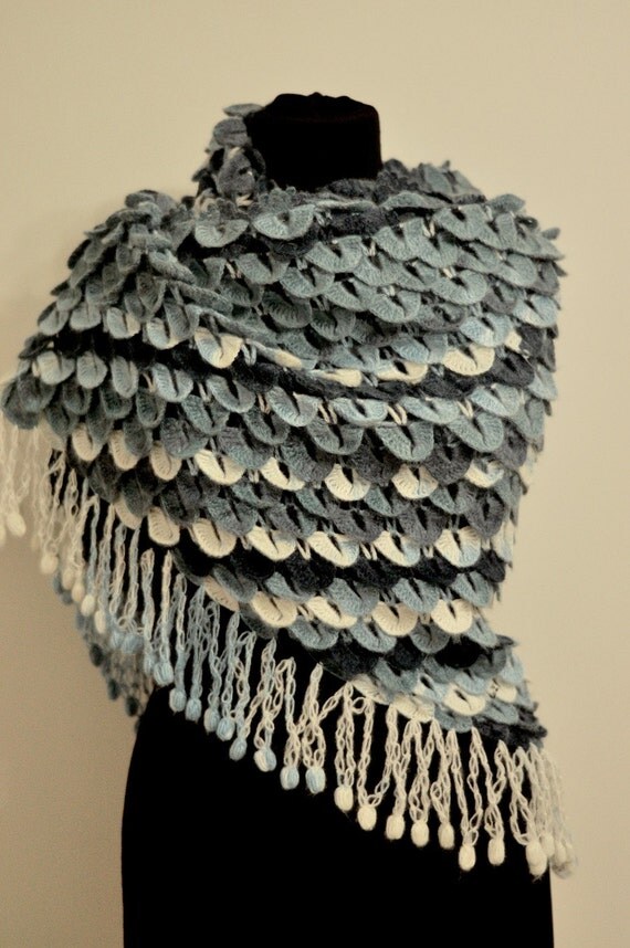 Handknit تمساح دریای دختر موی مرغوز شال / بی اعتنایی تلقی / capelet / گرم / به سرقت برده