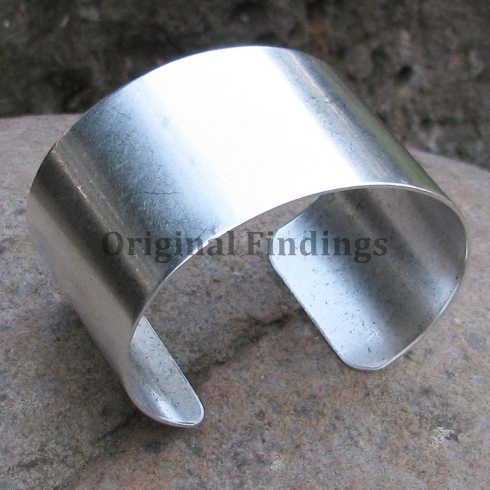 1 Antique Silver Bangel Cuff Bracelet 1 1/2 inch wide Jewelry Supplies 1090