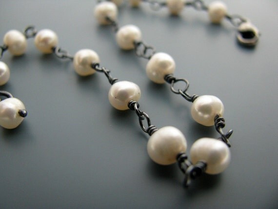 Delicate pearl - bracelet