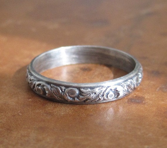  ring with scrolling leaves custom sized wedding band stacking ring