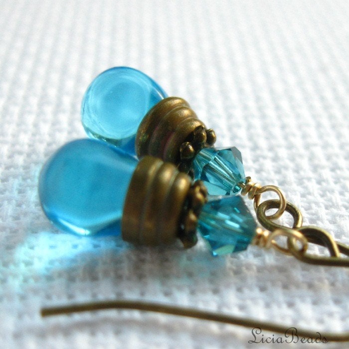Color Thaw - aqua blue drops