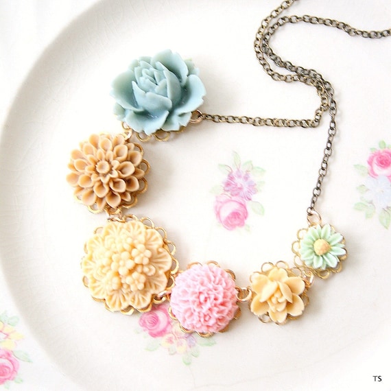Dusty Rose Floral Necklace