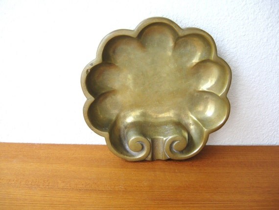 Hollywood Regency BRONZE Shell Shaped TRAY DISH